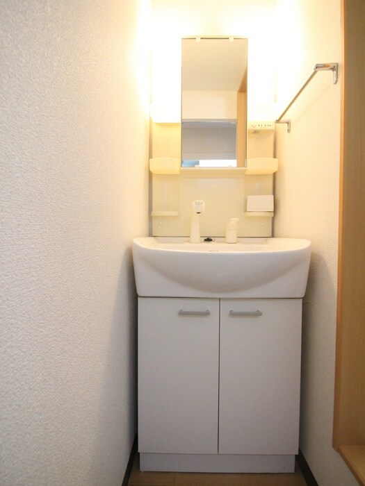 物件内観写真9　(洗面)