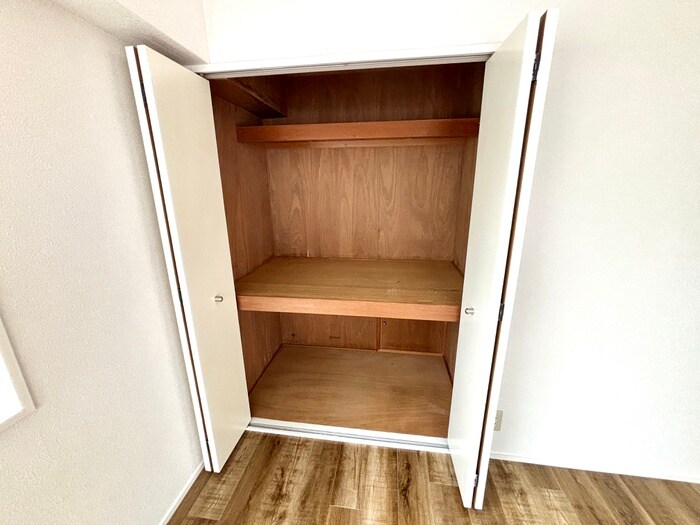 物件内観写真18　(収納)