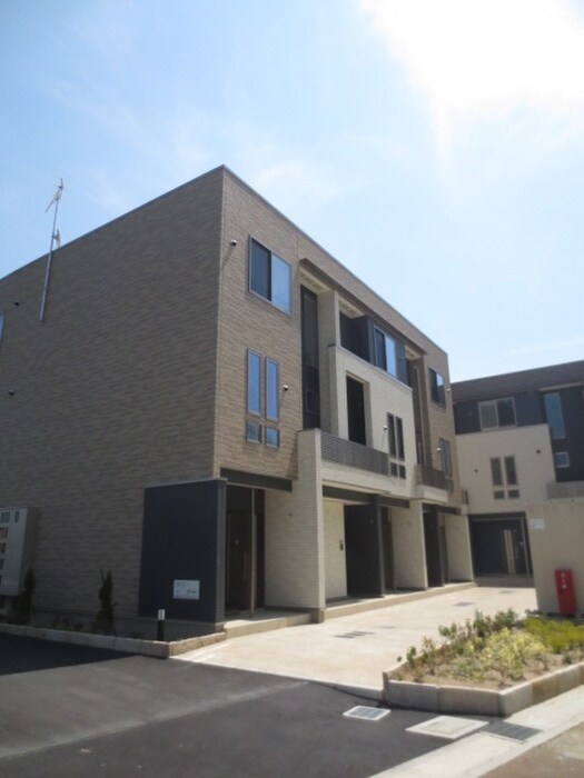 物件外観写真2　(外観写真)