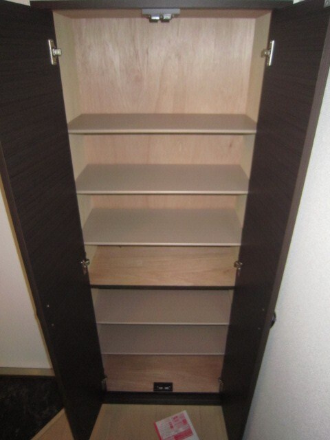 物件内観写真16　(靴箱)