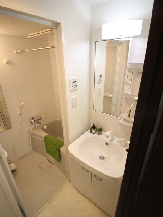 物件内観写真8　(洗面)