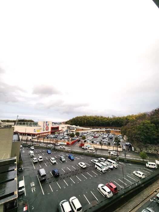 物件内観写真22　(室内からの展望)