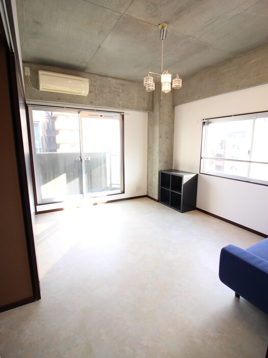 物件内観写真9　(居室)