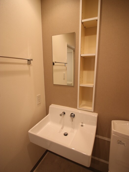 物件内観写真12　(洗面)