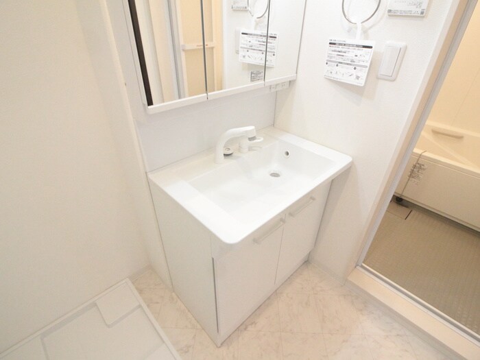 物件内観写真13　(洗面)