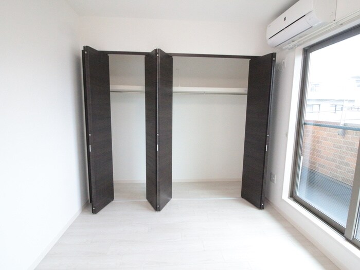 物件内観写真16　(収納)