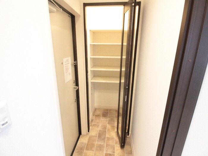 物件内観写真17　(靴箱)