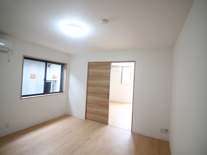 物件内観写真12　(居室)