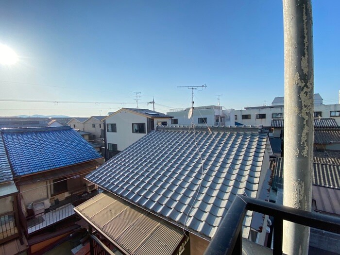 物件内観写真22　(室内からの展望)