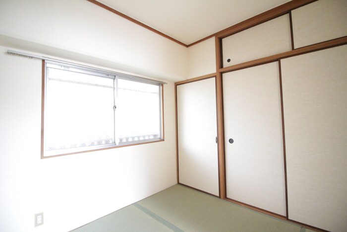 物件内観写真18　(居室)