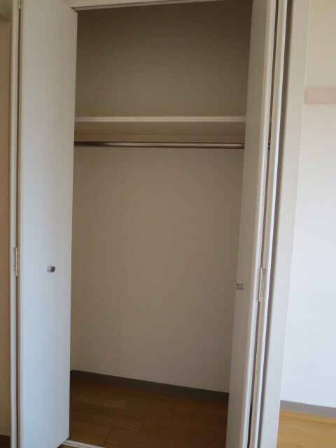 物件内観写真13　(収納)