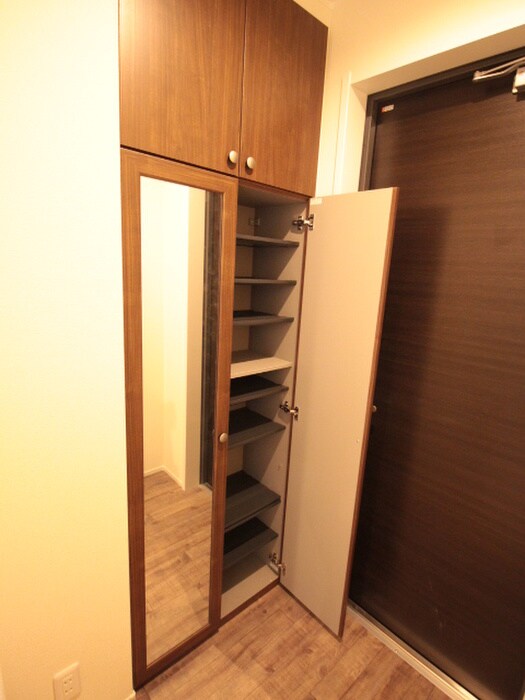 物件内観写真18　(靴箱)