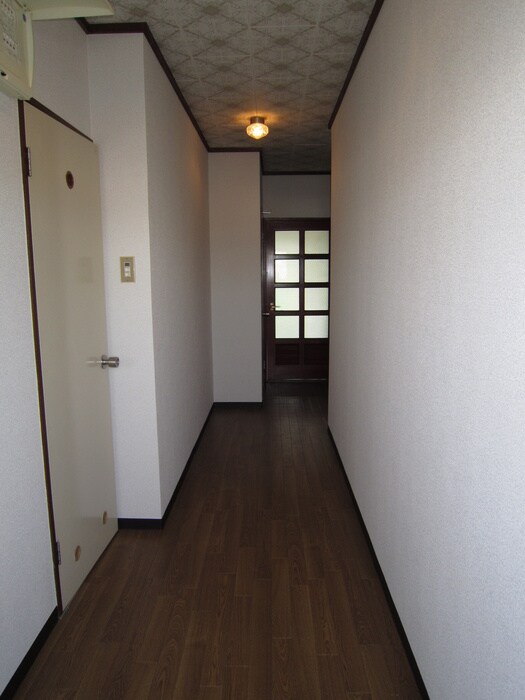 物件内観写真15　(玄関)