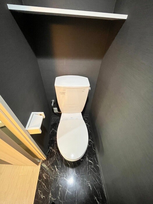 物件内観写真14　(トイレ)