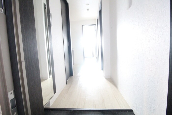 物件内観写真19　(廊下)