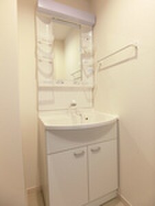 物件内観写真12　(洗面)