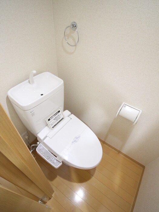 物件内観写真11　(トイレ)