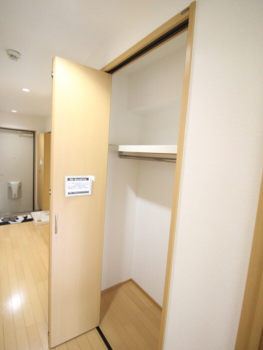 物件内観写真12　(収納)