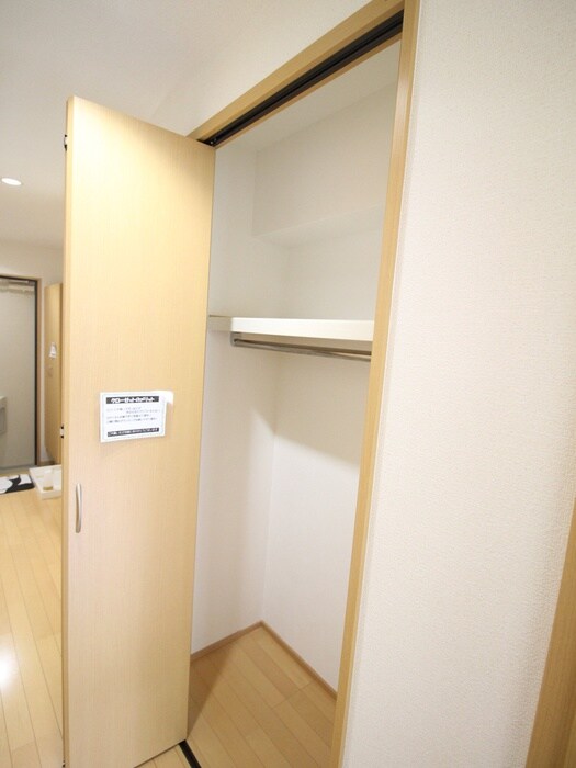 物件内観写真12　(収納)