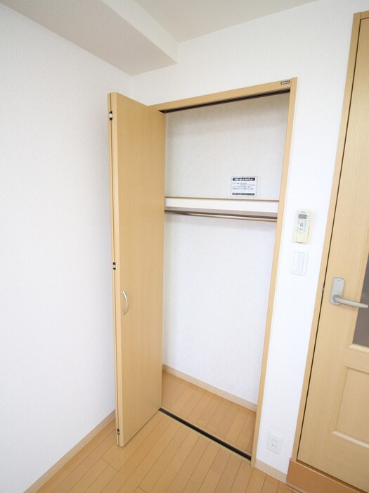 物件内観写真13　(収納)