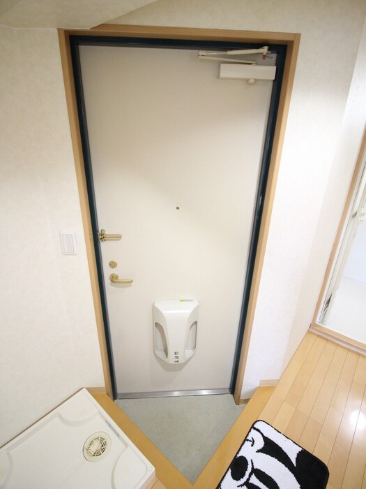 物件内観写真15　(玄関)