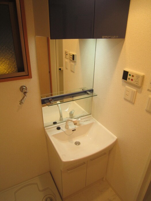 物件内観写真7　(洗面)