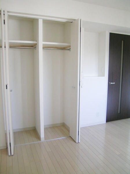 物件内観写真8　(収納)