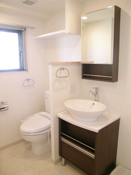 物件内観写真9　(洗面)