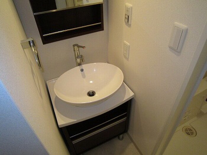 物件内観写真11　(洗面)