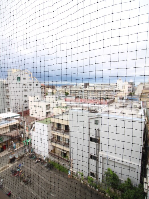 物件内観写真16　(室内からの展望)