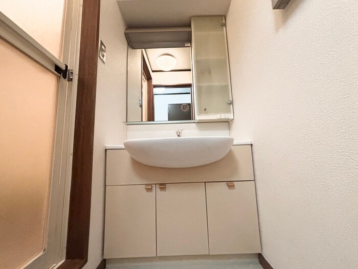 物件内観写真8　(洗面)