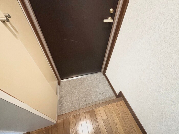 物件内観写真22　(玄関)