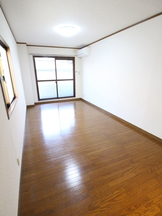 物件内観写真21　(居室)