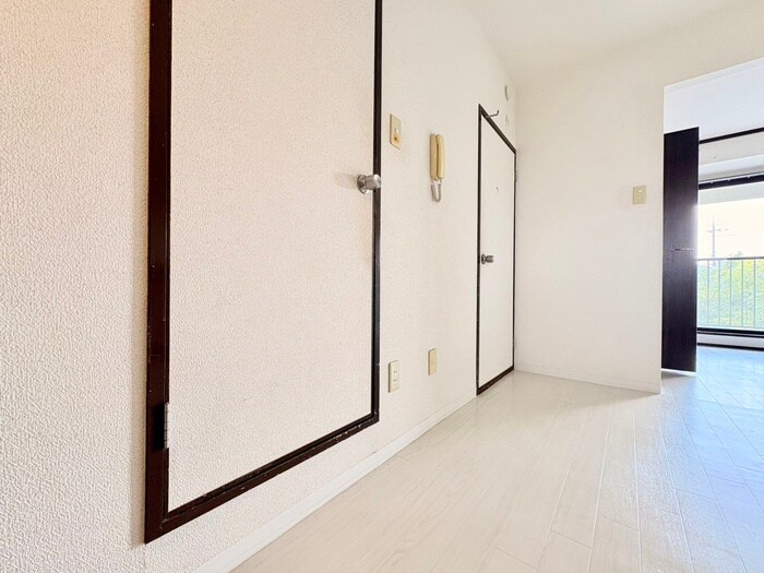 物件内観写真15　(廊下)