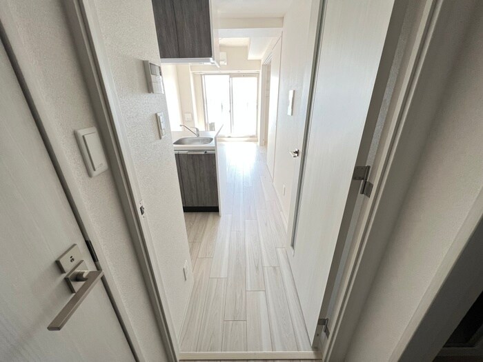 物件内観写真18　(廊下)