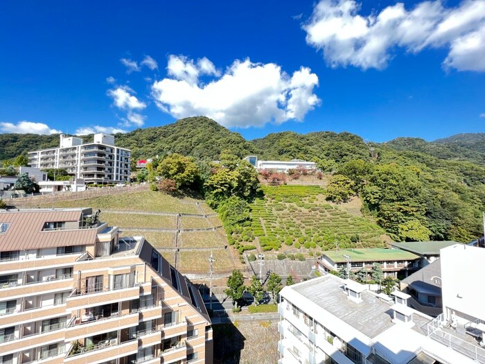 物件内観写真22　(室内からの展望)