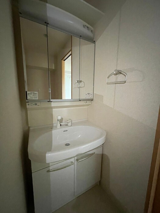 物件内観写真12　(洗面)