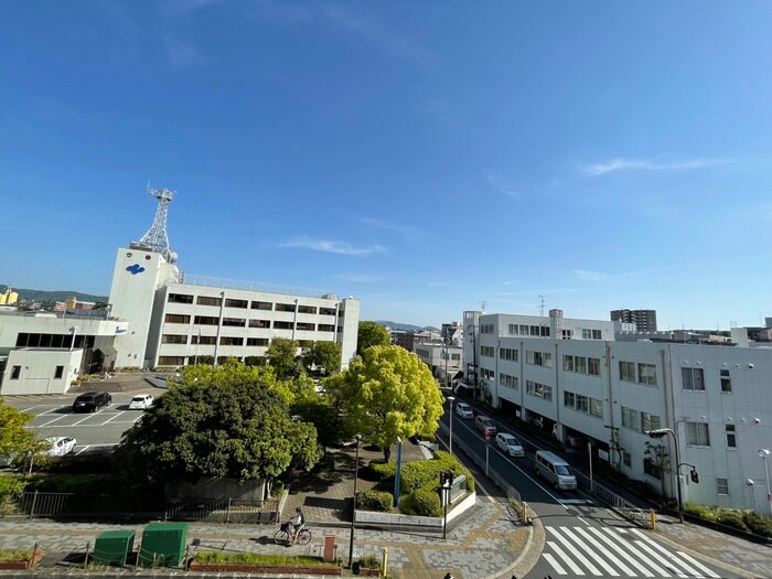 物件内観写真20　(室内からの展望)