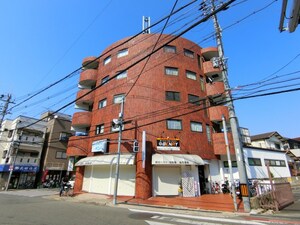 Ｄ＆Ｍビルディング外観写真