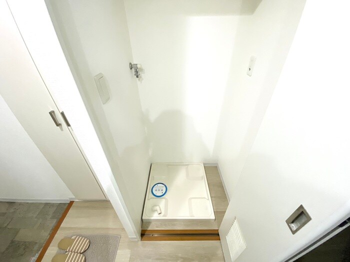 物件内観写真9　(洗濯機置場)