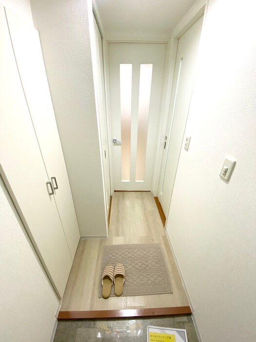 物件内観写真16　(廊下)