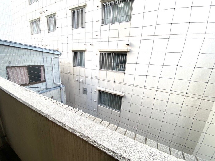 物件内観写真21　(室内からの展望)