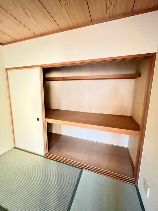 物件内観写真16　(収納)