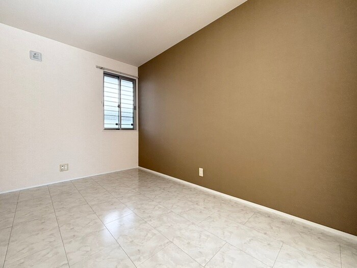 物件内観写真10　(居室)