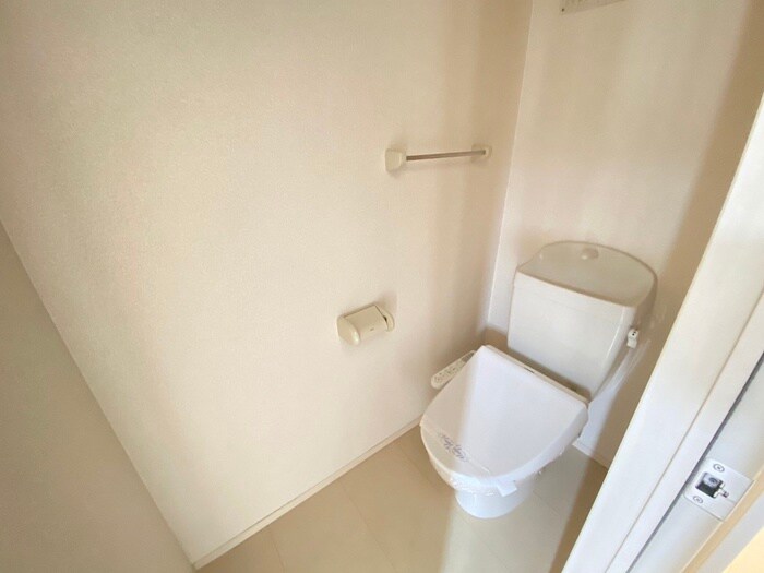 物件内観写真11　(トイレ)