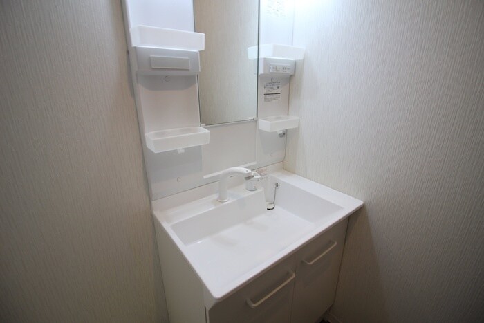 物件内観写真8　(洗面)