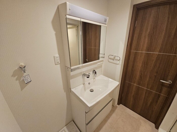 物件内観写真9　(洗面)