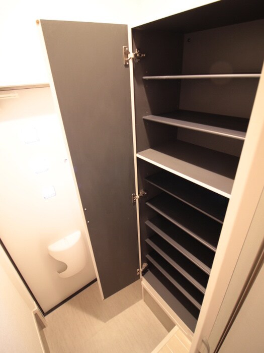 物件内観写真13　(靴箱)