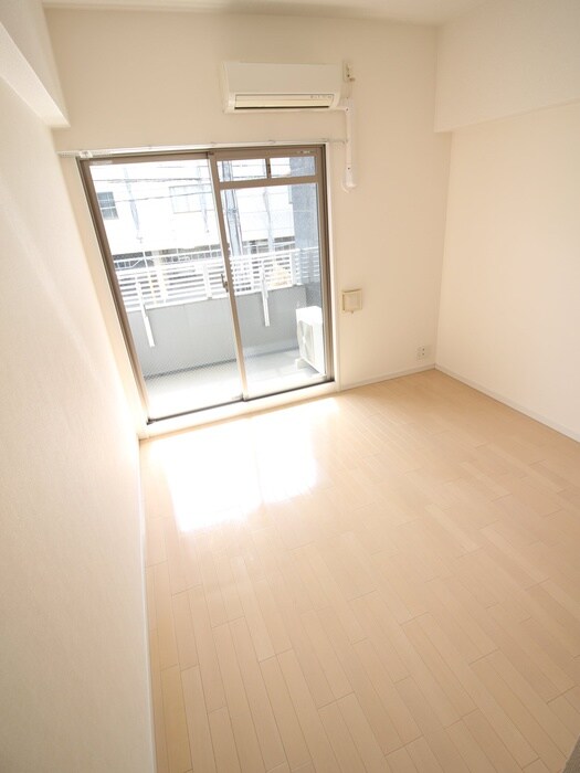 物件内観写真12　(居室)