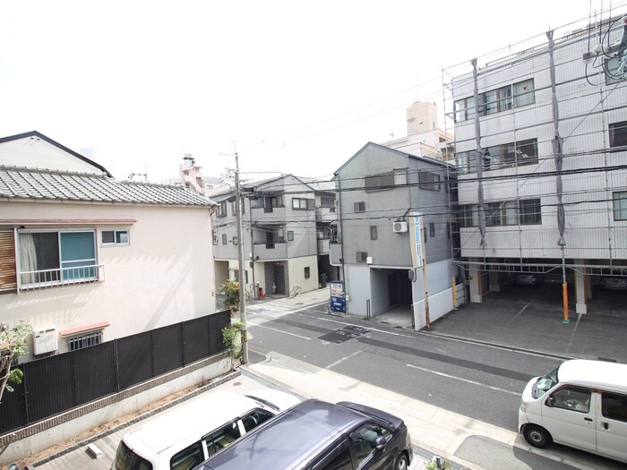 物件内観写真20　(室内からの展望)